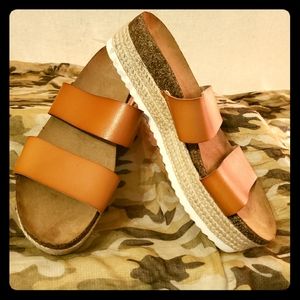 Platform sandals